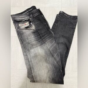 AUTHENTIC Men Diesel Slim Jeans